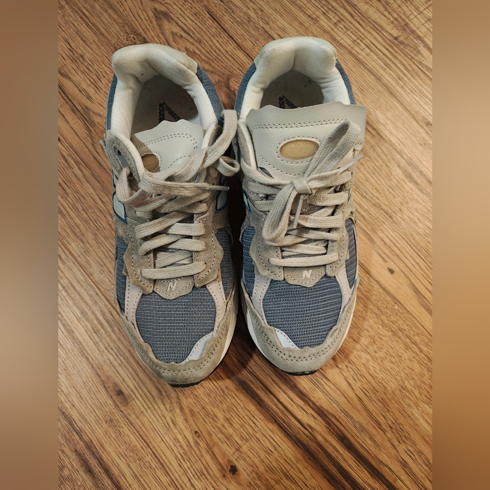 New balance 2002R Size M6.5=W8